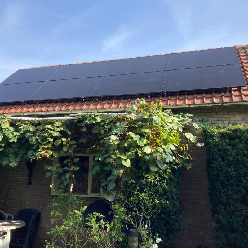 zonnepanelen op dak particulier middelburg door stroo energy solutions